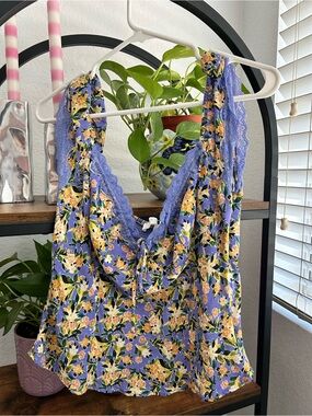 Women’s Lace ASTR blouse
